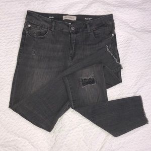 DL1961 Distressed jeans